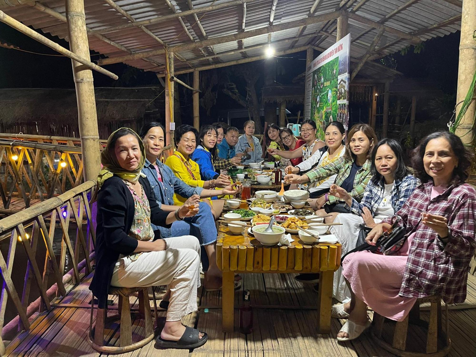 A Pao Homestay Ban Hon Exterior photo